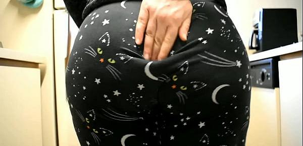  Mom Fat Booty Wedgie